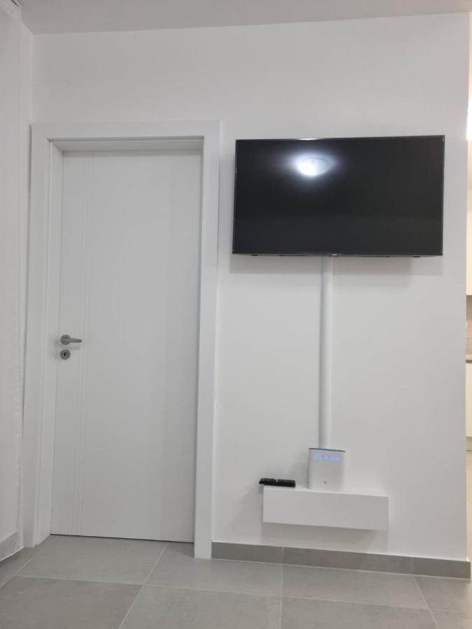 Lucis Apartment Senj  Luaran gambar