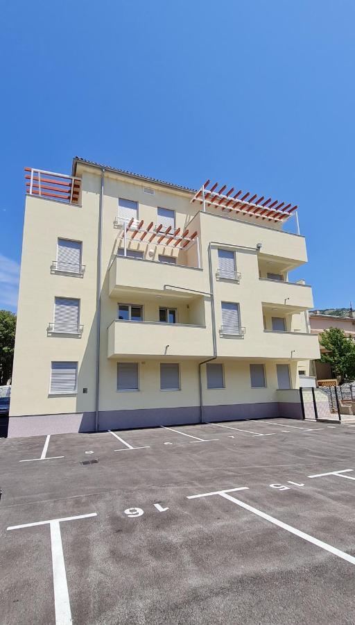 Lucis Apartment Senj  Luaran gambar